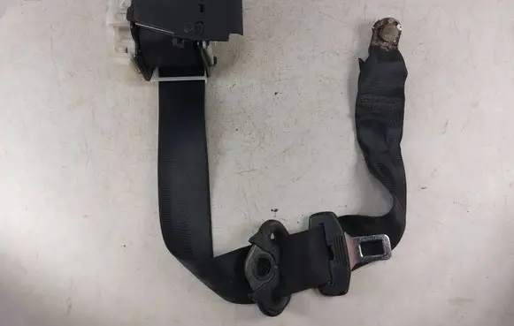 Audi A4 S4 B6 8E 8H Middle seatbelt (rear) 8E5857807P 8E5857807 040302