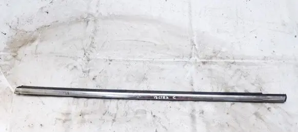 Opel Vectra C Front door glass trim molding 