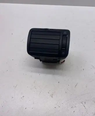 Volkswagen PASSAT B5.5 Dashboard side air vent grill/cover trim 3B0819703D