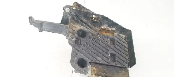 Battery box tray