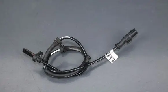 Ford Fiesta ABS brake wheel speed sensor 8V512C204AD 8V512C204