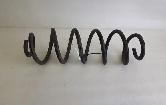 Nissan Qashqai J12 Rear coil spring