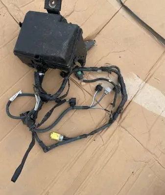 Toyota Yaris Engine control unit box 