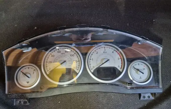 Chrysler Town & Country V Speedometer (instrument cluster) A2C53300650 P05172473AC