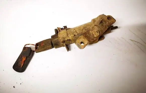 Volkswagen Bora Ignition lock 4b0905851c