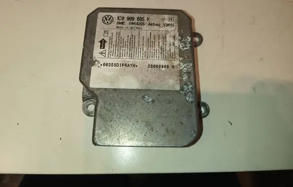 Skoda Fabia Mk1 (6Y) Airbag control unit/module 1C0909605K 28060908H 5WK43125