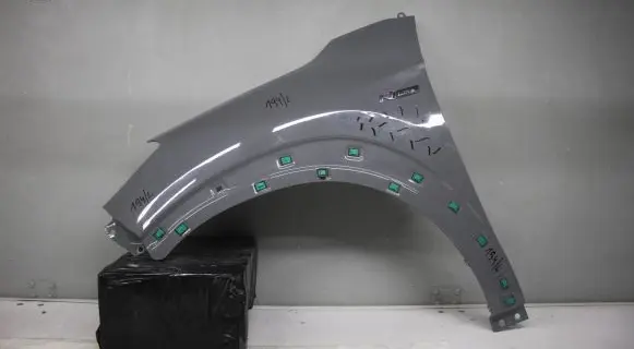 Hyundai Tucson TL Fender mounting bracket