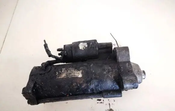 Volvo V50 Starter motor 30667494