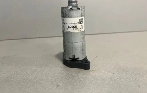 BMW 4 F32 F33 Seat adjustment motor 0390204148 P1174110300