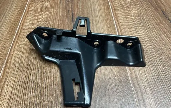 Land Rover Range Rover Velar Front bumper mounting bracket J8A216F072AB