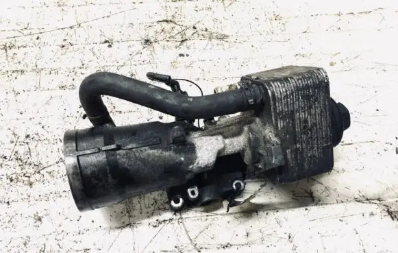 Volkswagen Golf V Oil filter cover 045115389e