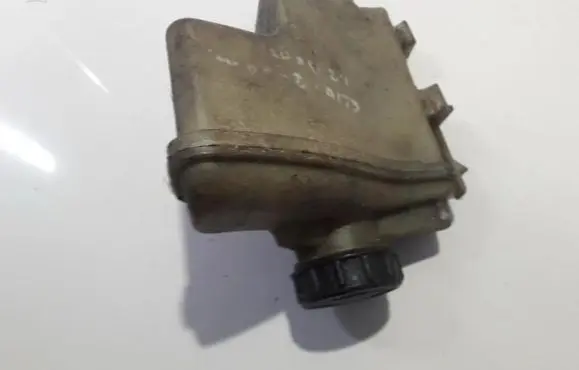 Renault Kangoo I Power steering fluid tank/reservoir 7700414664