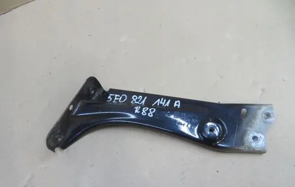 Fender mounting bracket