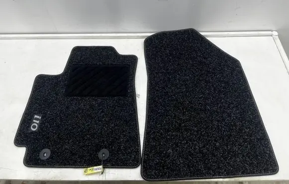 Hyundai i10 Front floor mat K7141ADE00