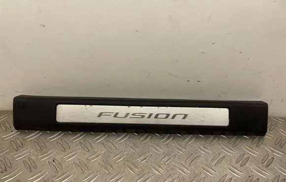 Ford Fusion II Front sill trim cover DS73F13201G