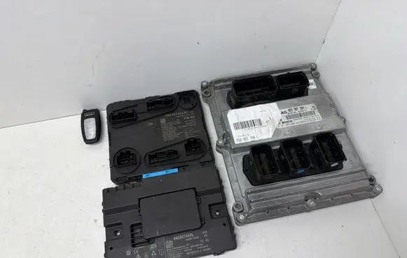 Audi A6 S6 C8 4K Engine ECU kit and lock set 059907309L 0281032806