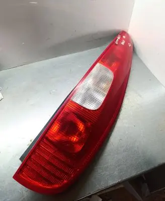 Mitsubishi Colt Rear/tail lights Mr957374