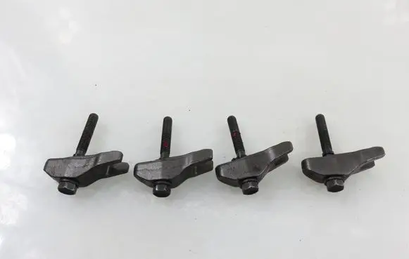 Hyundai i30 Fuel Injector clamp holder 