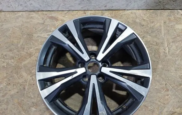 R18 alloy rim