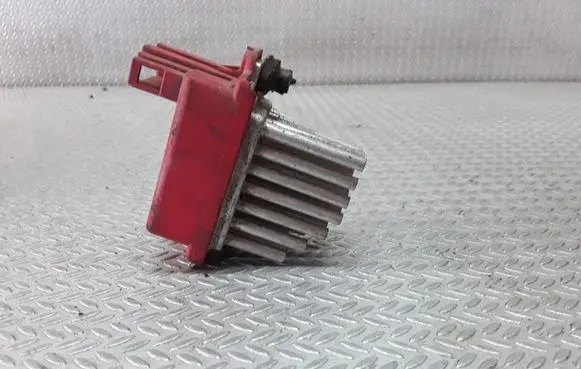 Audi A4 S4 B5 8D Heater blower motor/fan resistor 1J0907521