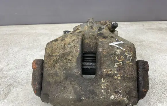Front brake caliper