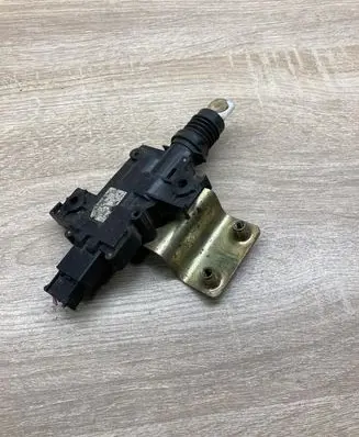 Chrysler PT Cruiser Central locking motor 05027178AA