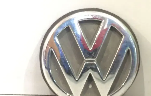 Volkswagen PASSAT B4 Manufacturer badge logo/emblem 3A5853630D