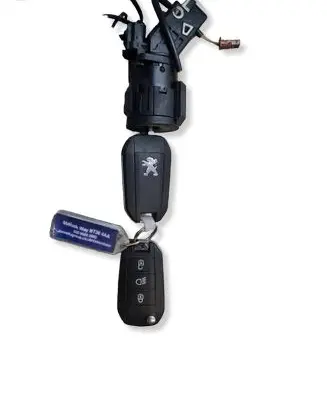 Peugeot 5008 II Ignition lock 9663123380