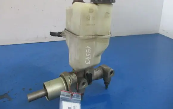 Peugeot 407 Master brake cylinder