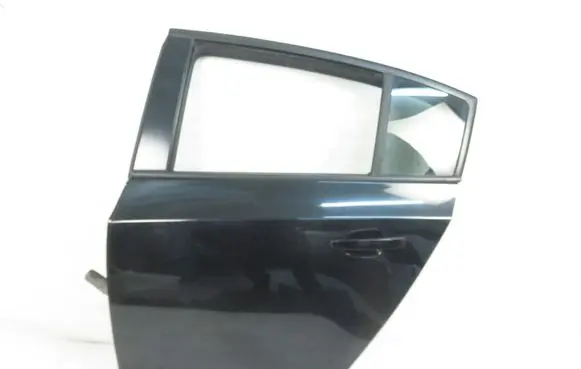 Chevrolet Cruze Rear door