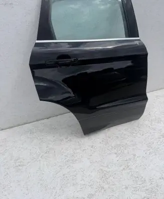 Ford Kuga II Rear door