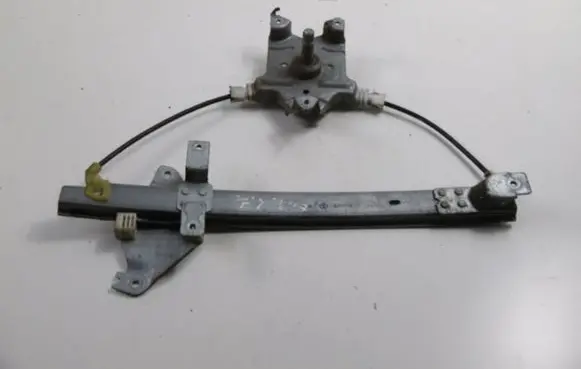 Nissan Almera Tino Rear door manual window regulator 