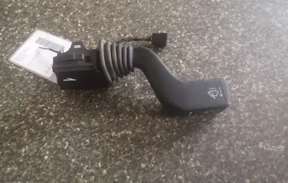 Opel Omega B1 Wiper control stalk 090494655