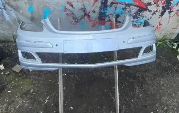 Mercedes-Benz B W245 Front bumper A1698852525 2110001001