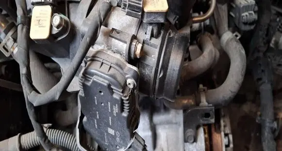 Hyundai Tucson IV NX4 Throttle valve 9045040041