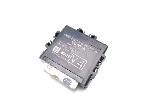 Toyota Avensis T270 Other control units/modules 89960-20200 35600-70685