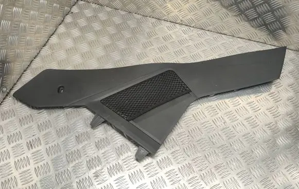 Other center console (tunnel) element