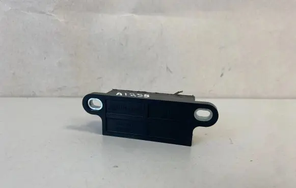 Mercedes-Benz C W203 Airbag deployment crash/impact sensor 6BB00001 015700BG