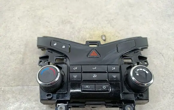 Chevrolet Cruze Climate control/heater control trim 3839278