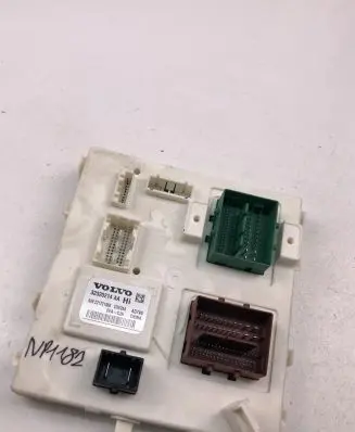 Volvo XC40 Central body control module 32320214AA