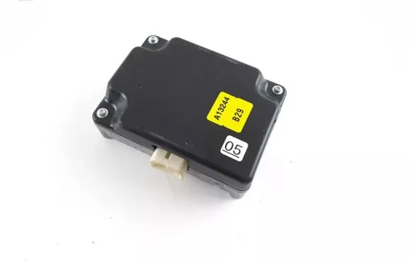 Toyota RAV 4 (XA50) Voltage converter/converter module 8621042070
