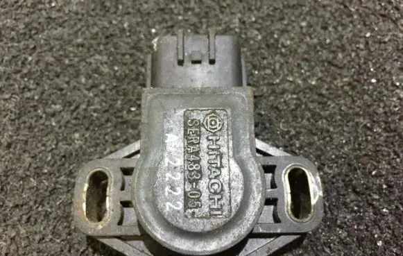 Nissan Almera N16 Throttle valve position sensor sera48305