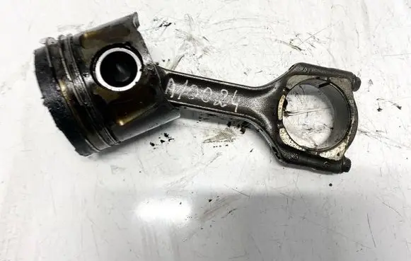 Opel Insignia A Piston with connecting rod gh664