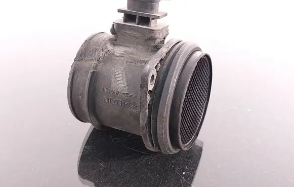 Volvo S60 Mass air flow meter 0281002730
