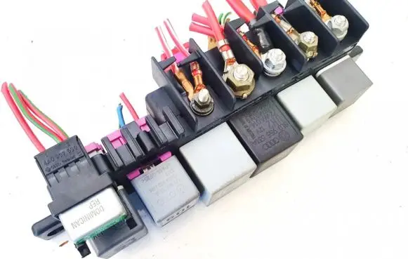 Audi A3 S3 8L Fuse box set 8l0941822 896081000