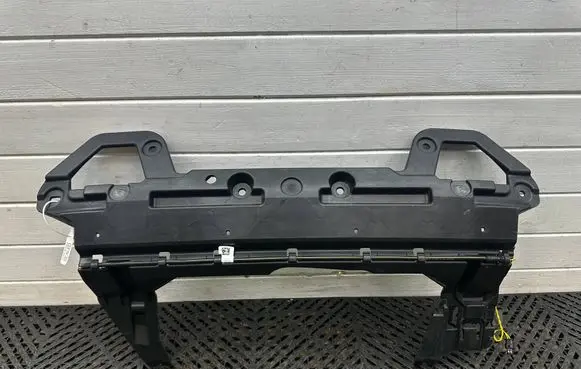 BMW iX Rear bumper mounting bracket 9491445