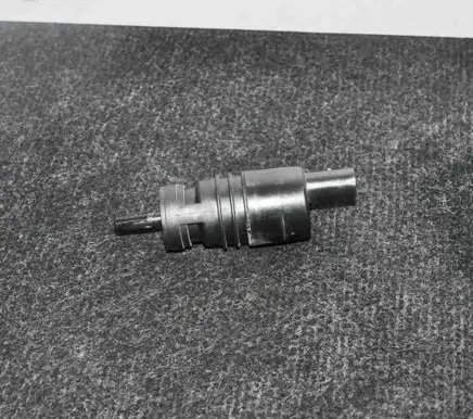 BMW 5 F10 F11 Windscreen/windshield washer pump 6934160