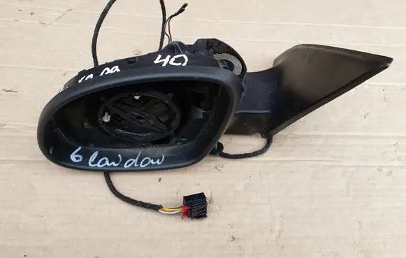Volkswagen Tiguan Front door wing mirror part 5N1857501AE