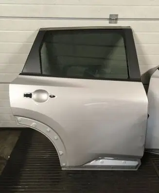 Nissan Rogue Rear door 