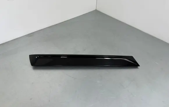 Audi Q7 4M Tailgate trim 4M0854872